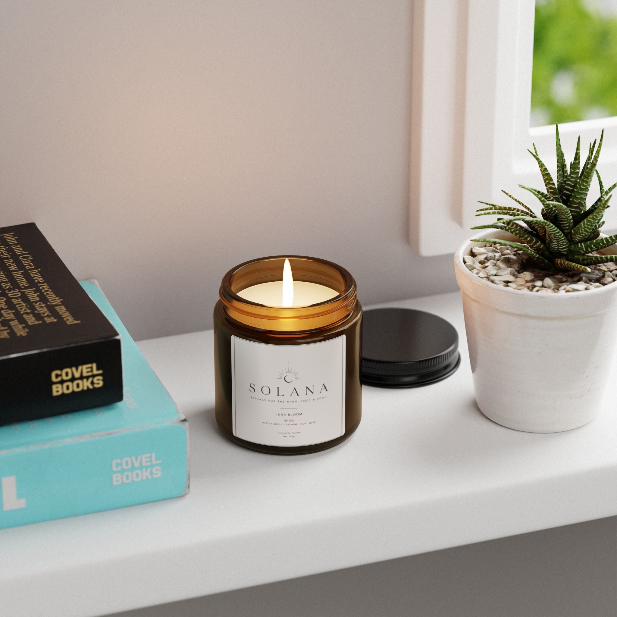 Luna Bloom Scented Soy Candle — Amber Jar, Jasmine & Sandalwood