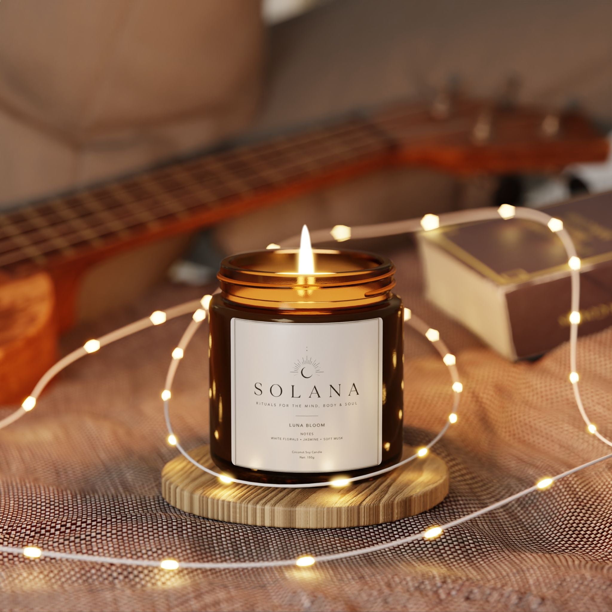 Luna Bloom Scented Soy Candle — Amber Jar, Jasmine & Sandalwood