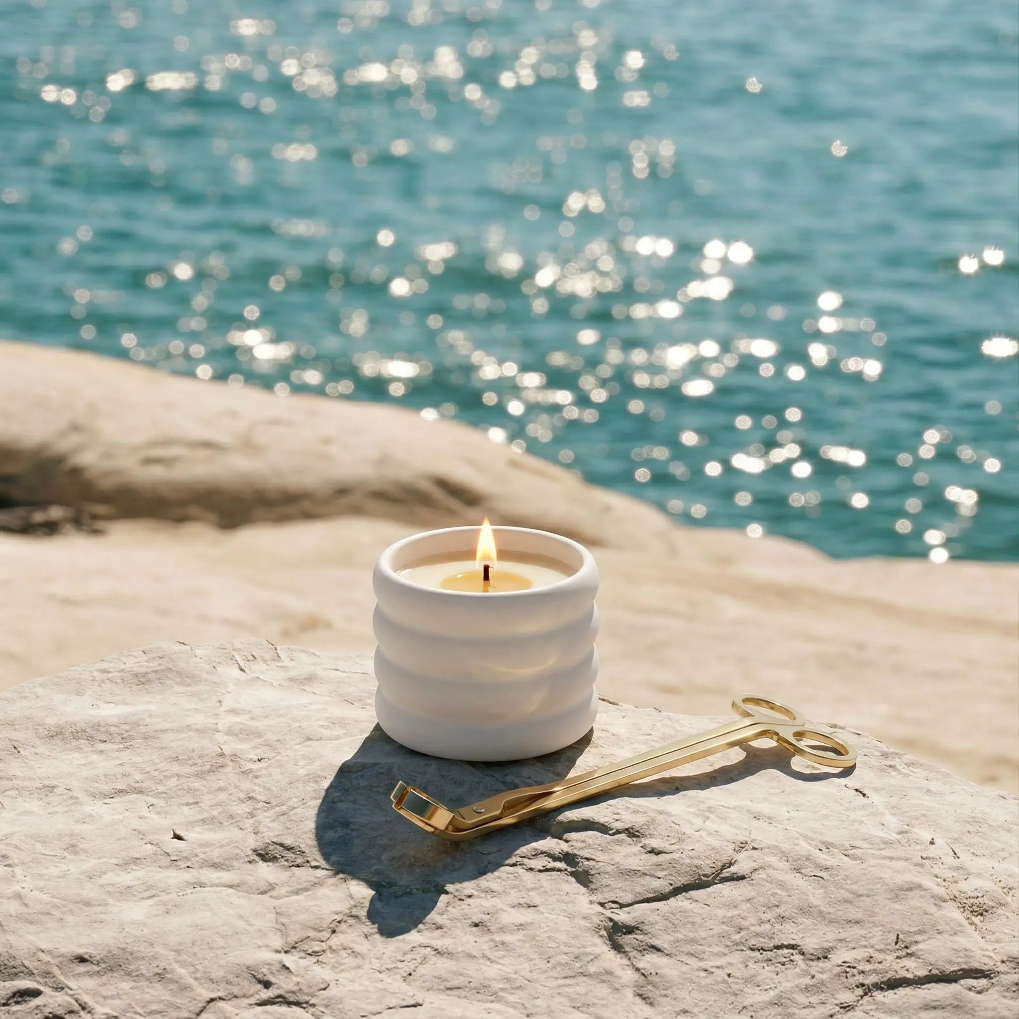 Soy Wax Ceramic Candle & Wick Trimmer Set Italic