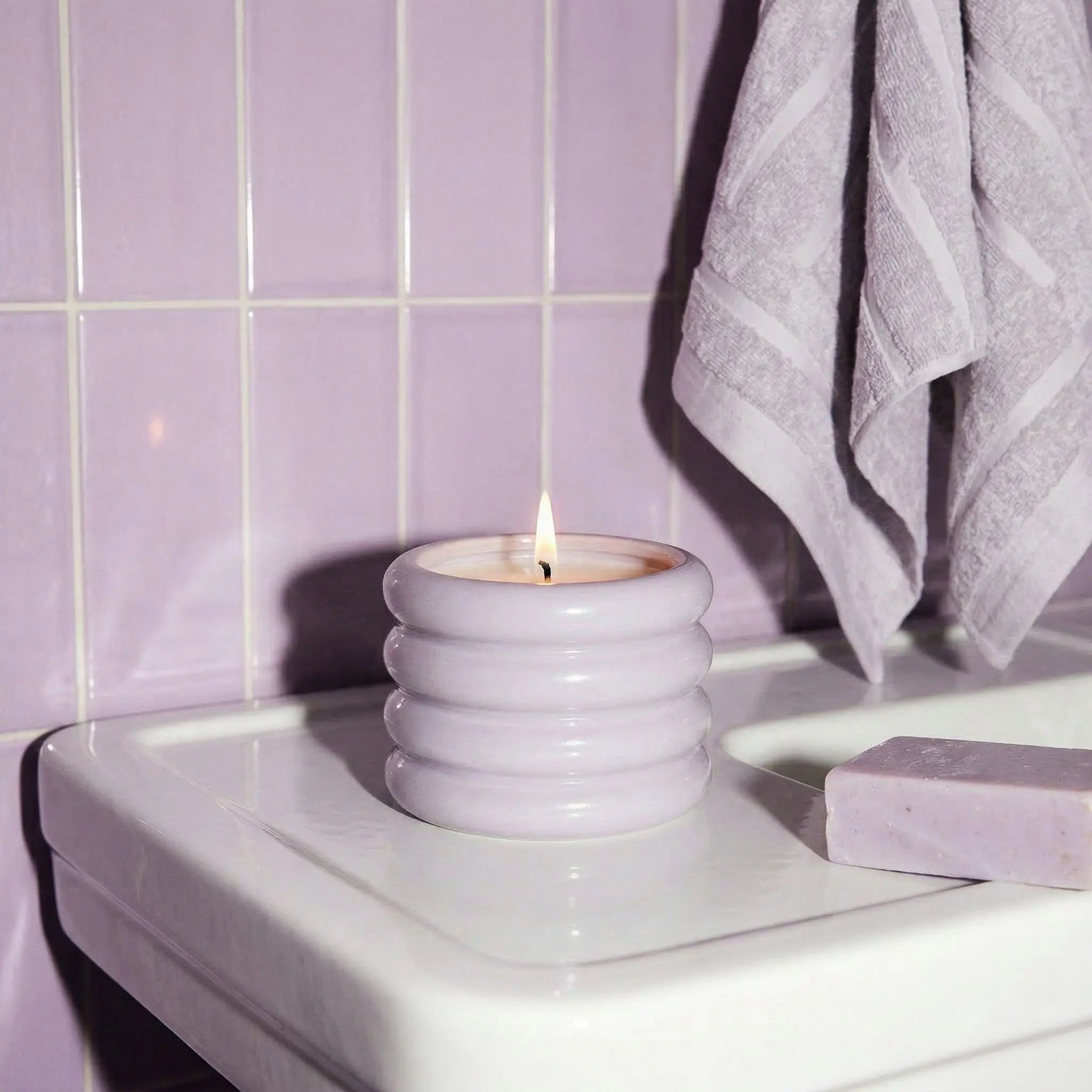 Soy Wax Ceramic Candle & Wick Trimmer Set Italic